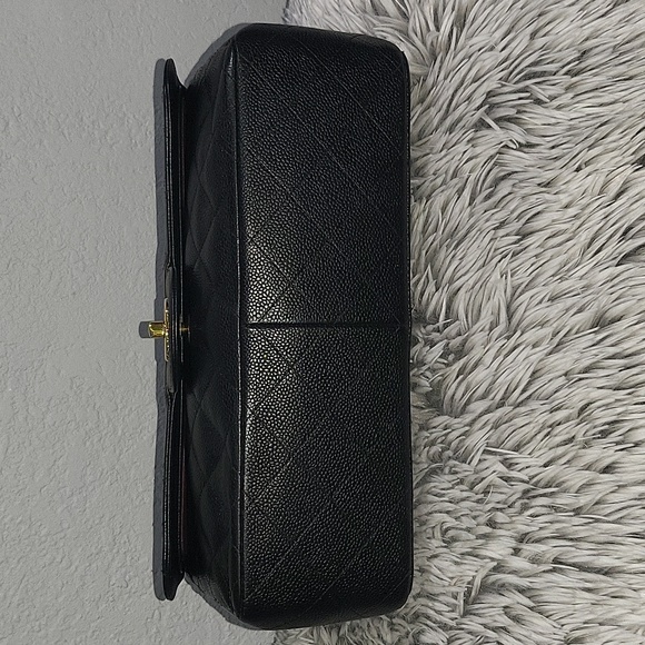 Chanel Jumbo Flap - Picture 13 of 15